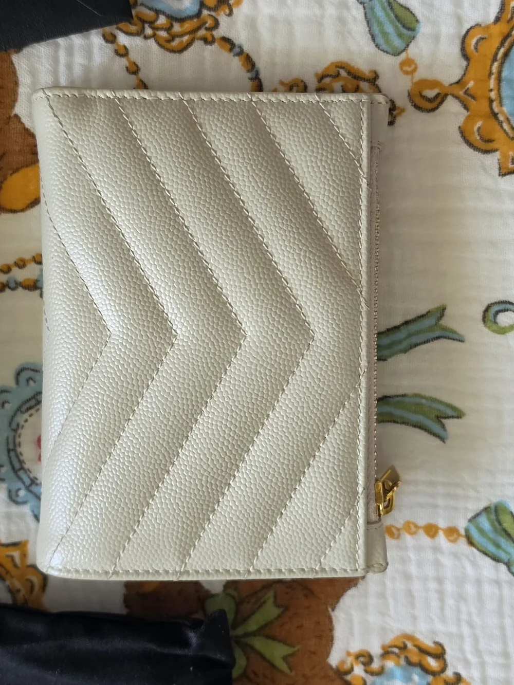 Saint Laurent Gold Chevron Quilted Leather Wallet - Picture 3 of 4